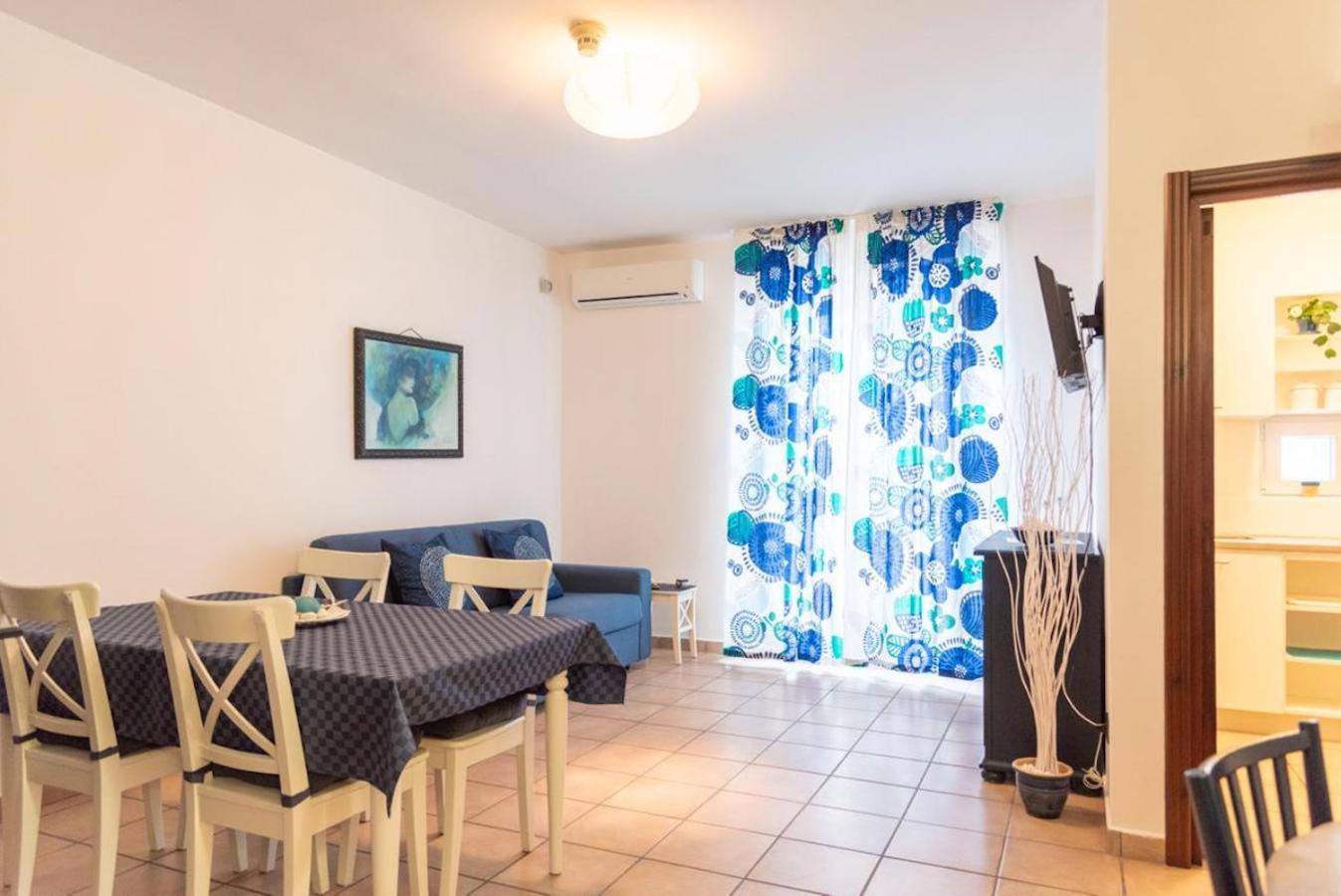 Blu Sun Apartment In Complesso Riva Del Sole Giovinazzo Eksteriør billede